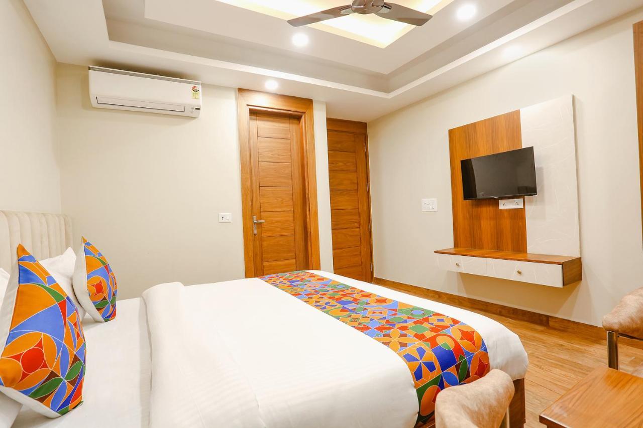 Fabhotel Raahi Retreat Gurgaon Exterior photo