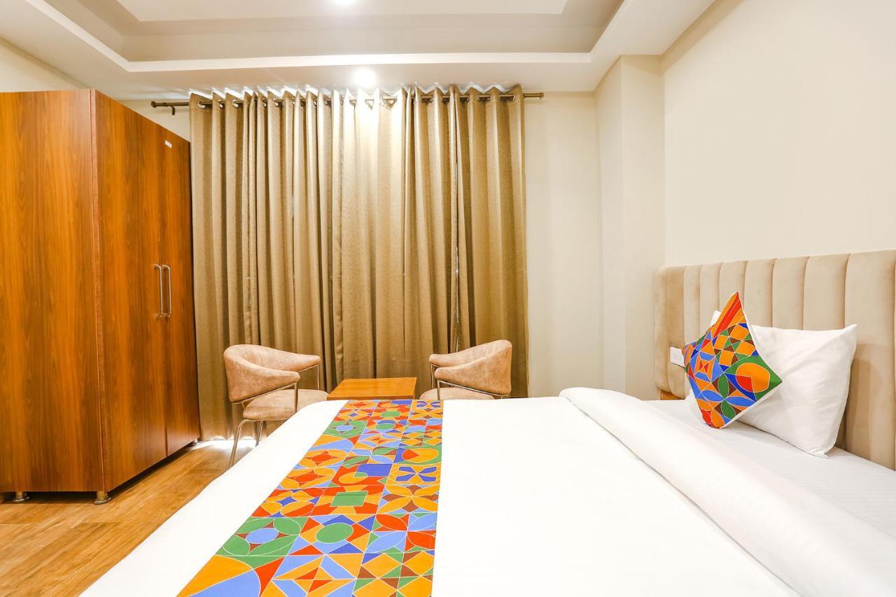 Fabhotel Raahi Retreat Gurgaon Exterior photo